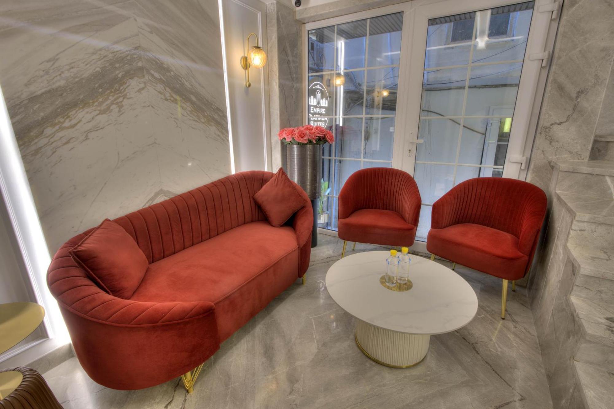 Empire Platinum Suites New Delhi Exteriör bild