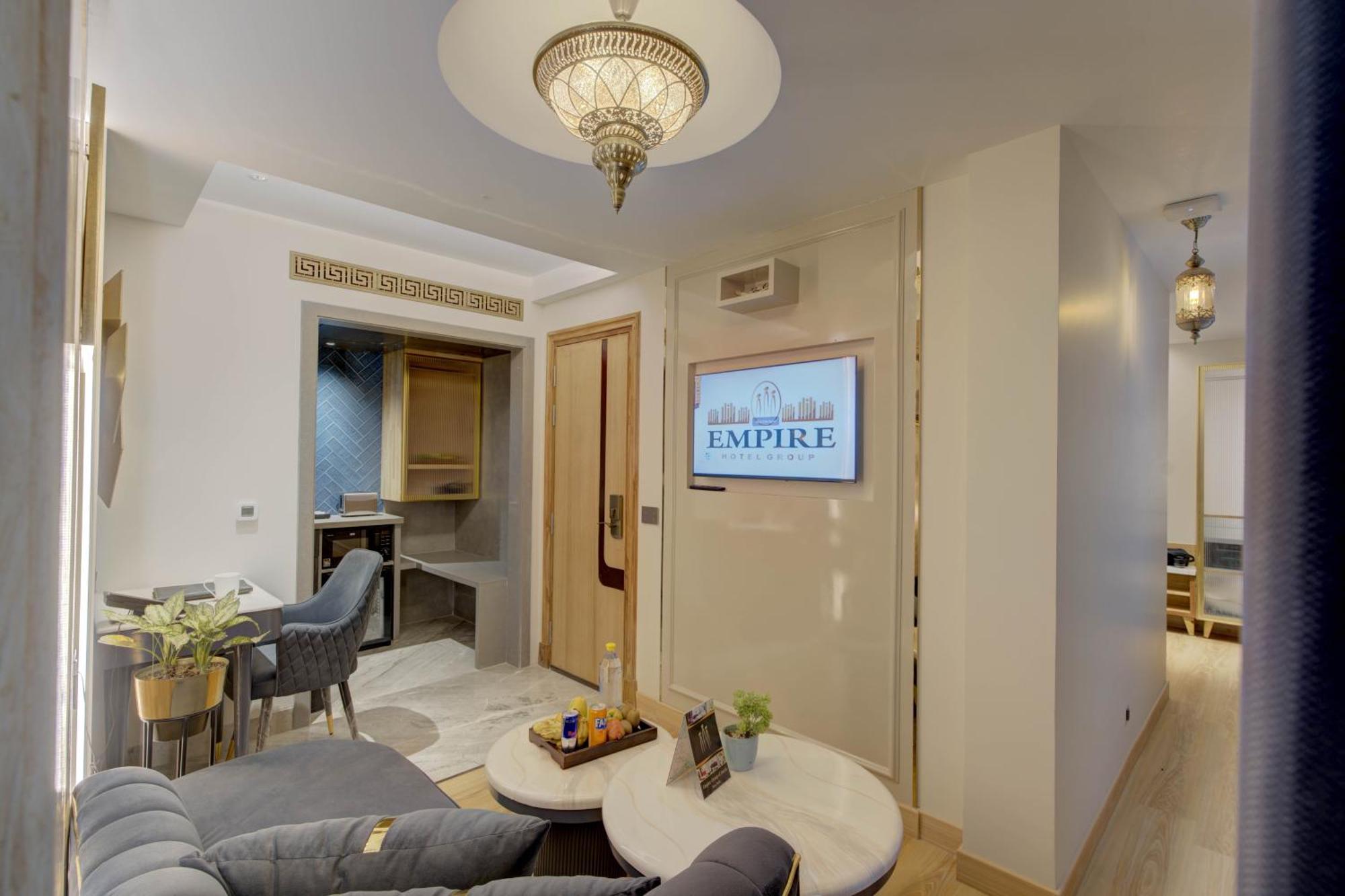 Empire Platinum Suites New Delhi Exteriör bild